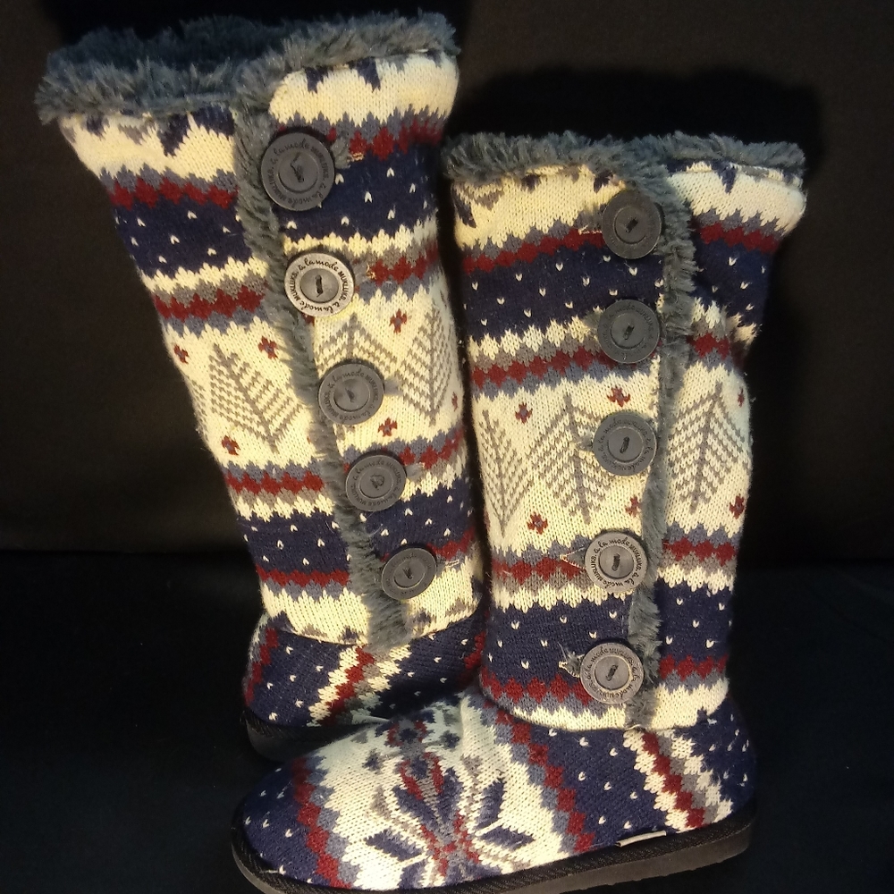 Muk Luks A la Mode Tall Winter Christmas Sweater Pull On Inside Outside Boots